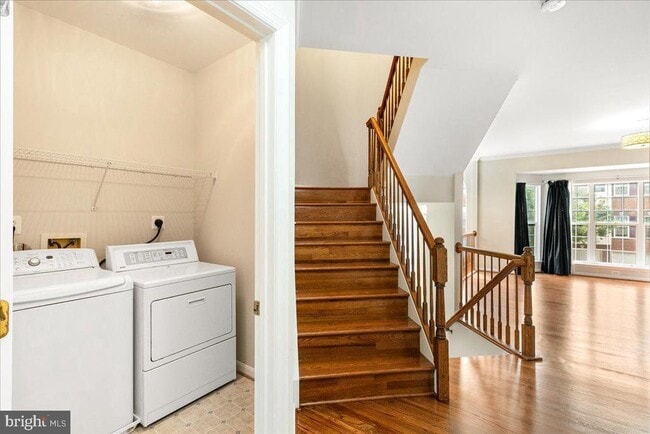 Building Photo - 5304 Waldo Dr