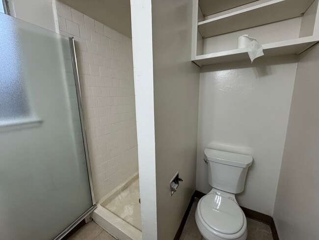 Building Photo - Three Bed, Two Bath Home In North Stockton