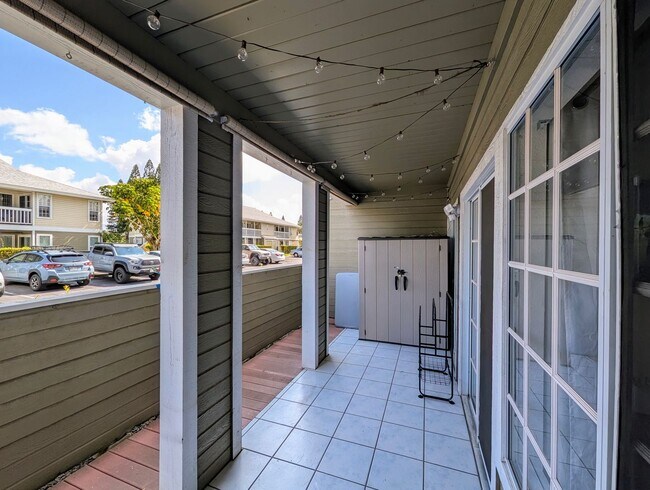 Building Photo - Available November 1, 2025 | A charming gr...