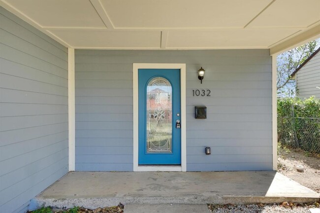 Building Photo - 1032 Hoke Smith Dr