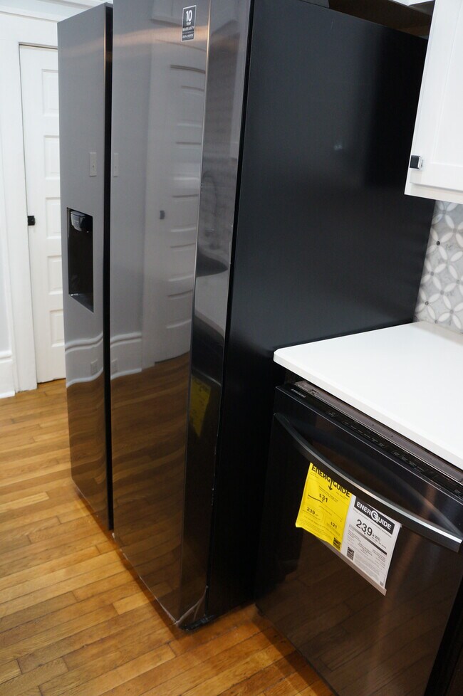 Building Photo - 712 Morgan St