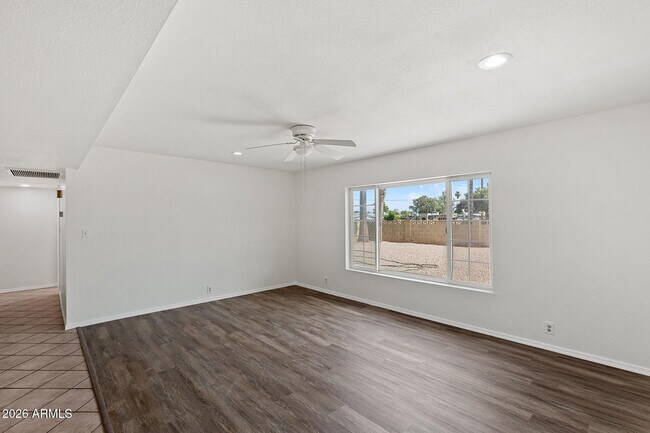 Building Photo - 4503 W Bryce Ln