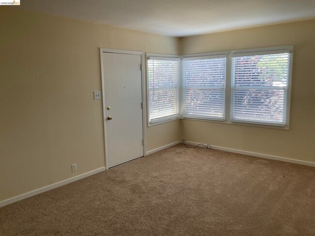 Building Photo - 510 McLaughlin St