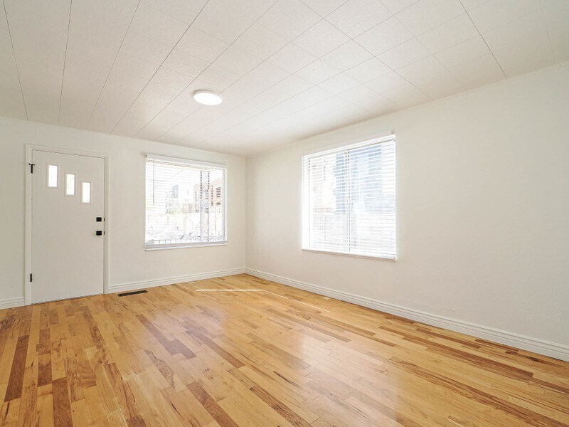 Building Photo - 843 Emeril Ave