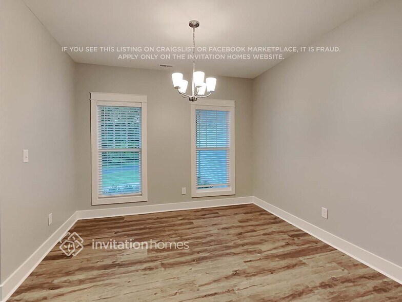 Building Photo - 202 N Toria Dr