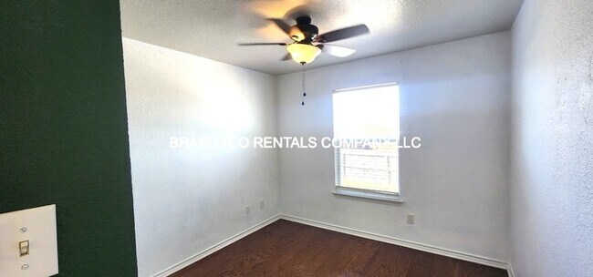 Building Photo - 4209 Maid Marian Cir