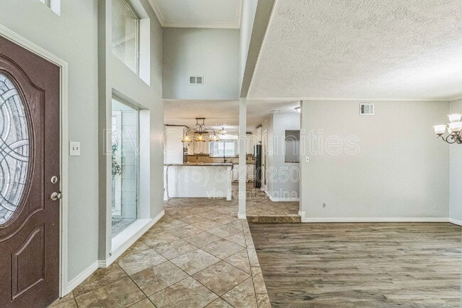 Building Photo - 16022 Spinnaker Dr