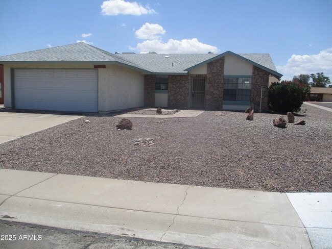 Primary Photo - 4607 E Bohl St