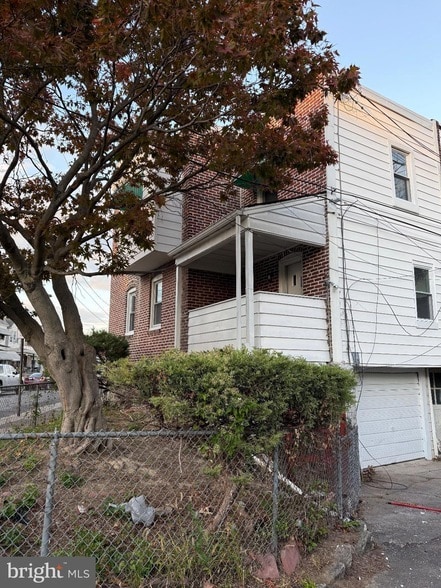 Building Photo - 7250 Radbourne Rd