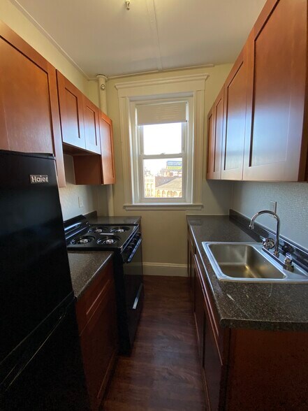 Building Photo - 1175 Boylston St