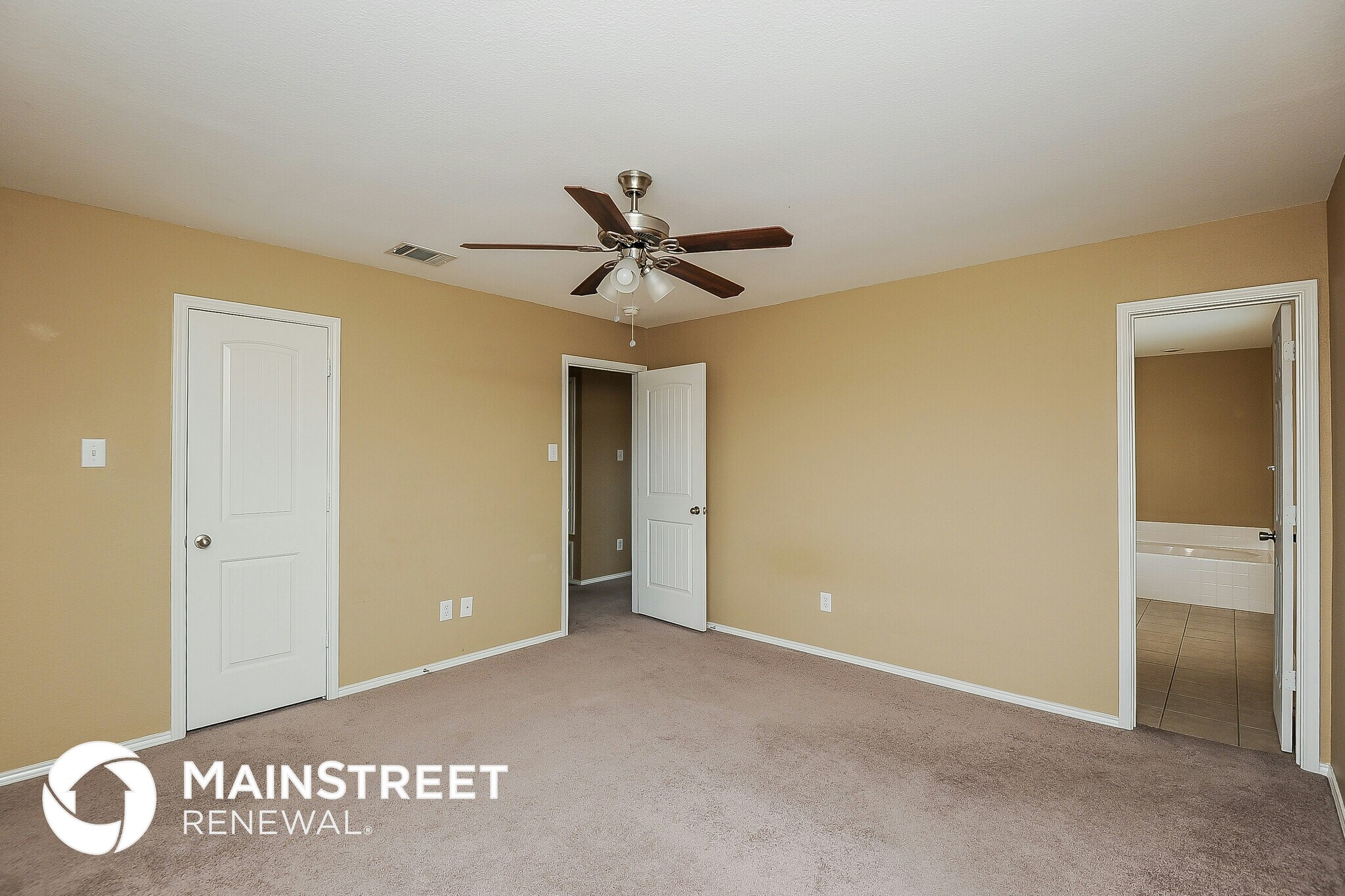 Building Photo - 1700 Village Park Trail