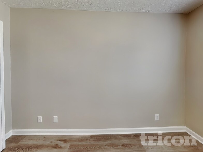 Building Photo - 1616 Broad Cir