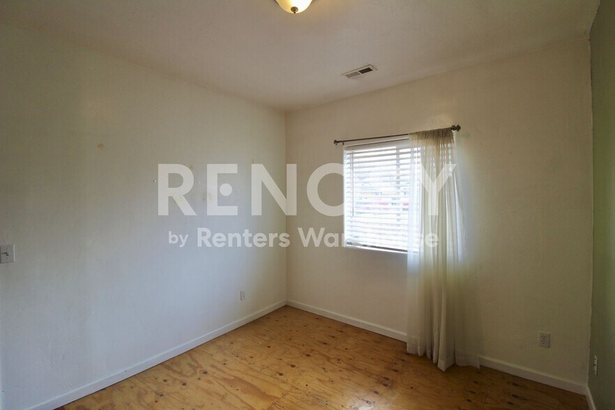 Building Photo - 139 S Raleigh St