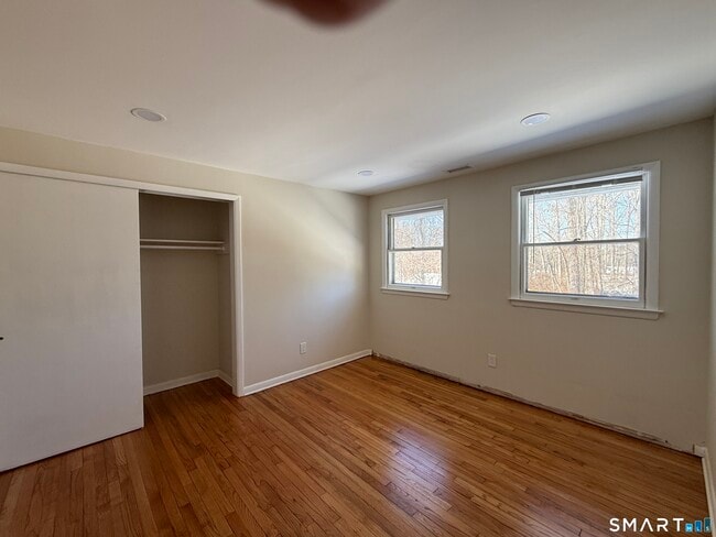 Building Photo - 3 Pam Bar Rd