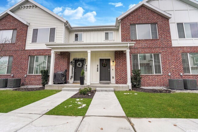 Building Photo - 9288 Castlebury Ct
