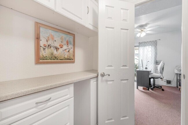 Building Photo - Recently updated spacious 3 bedroom 2.5 bath townhome available soon