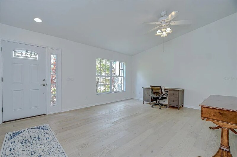 Building Photo - 7107 Colonial Lake Dr
