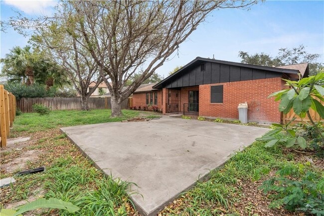 Building Photo - 20 N 17th St