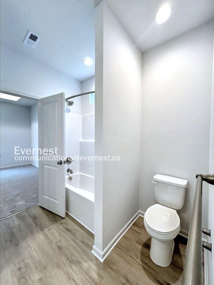 Building Photo - 1013 N Boyce St