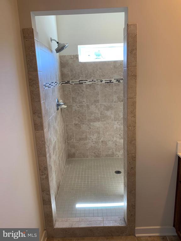 Building Photo - 21035 Ashburn Heights Dr