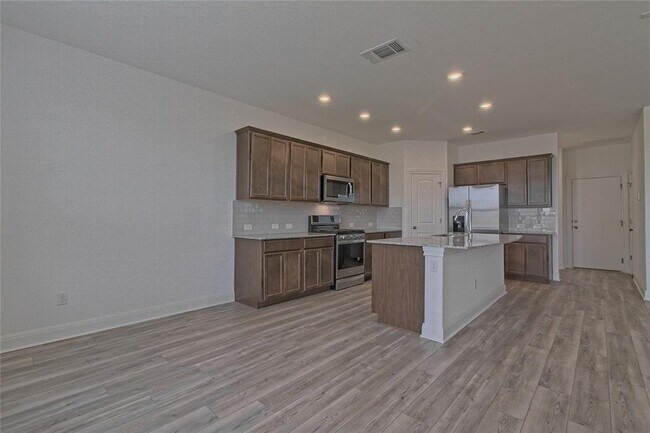 Building Photo - 212 Turnbuckle Bnd