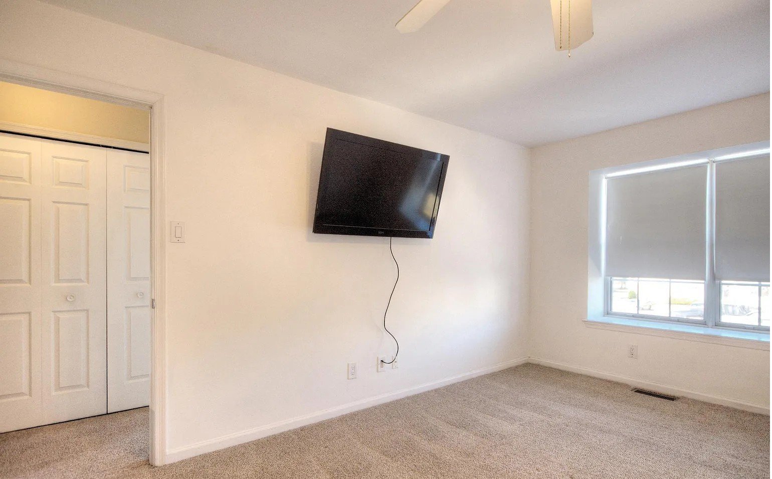 Building Photo - 4402 Aberdeen Ln