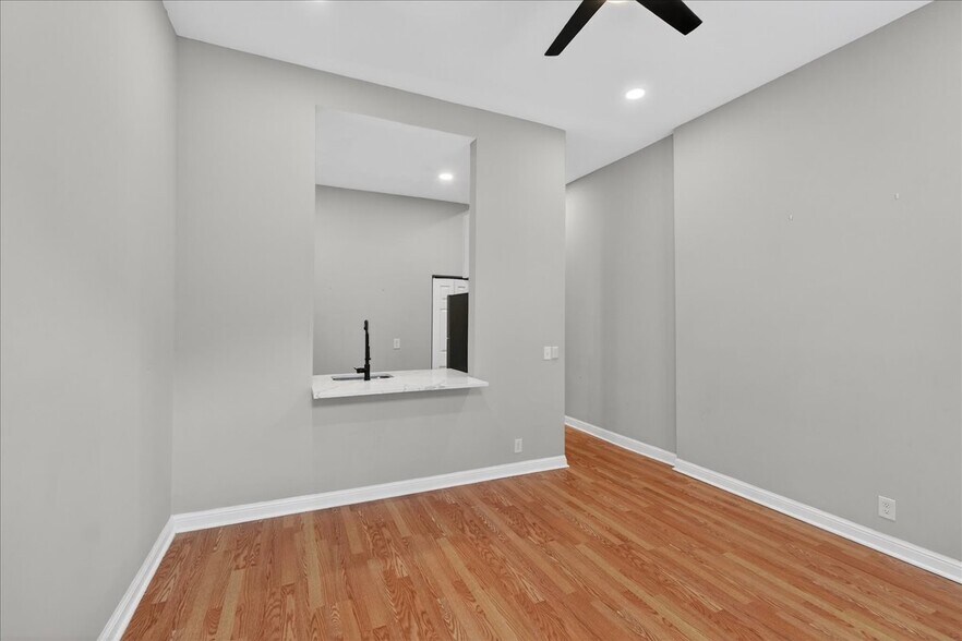 Building Photo - 2024 S 11th St