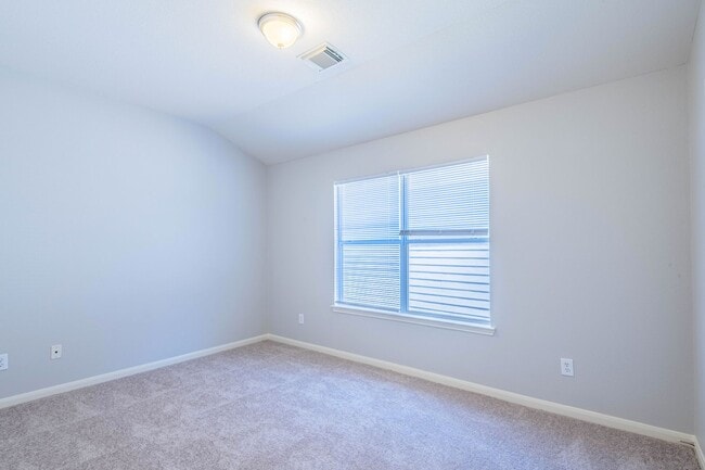 Building Photo - 20926 Hamlet Ridge Ln