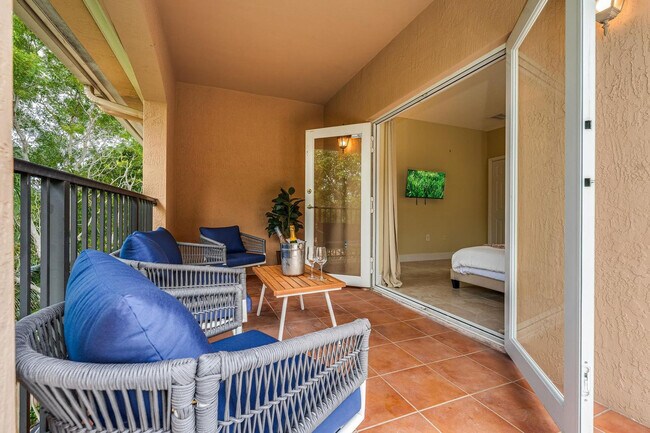 Building Photo - 1721 SW 23rd St