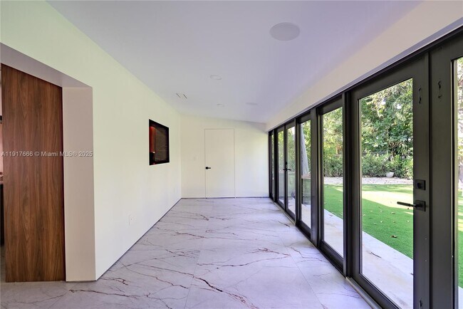 Building Photo - 3711 Battersea Rd