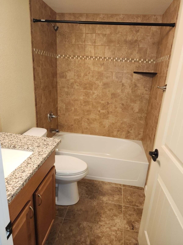 Building Photo - 2125 King St