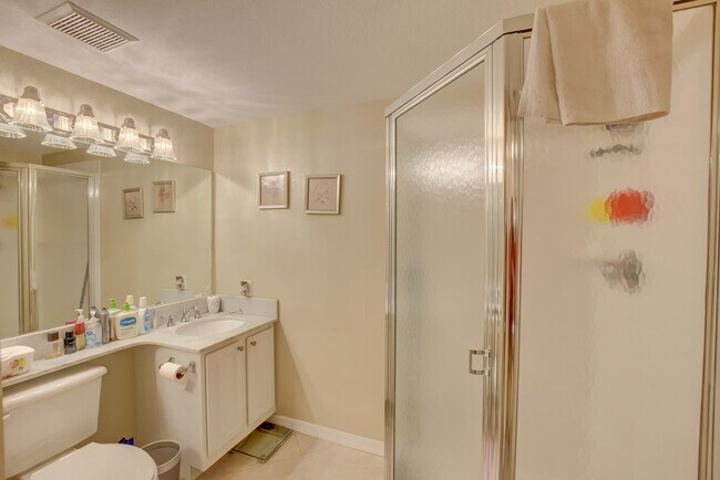 Building Photo - 15035 Michelangelo Blvd