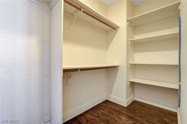 Building Photo - 408 Silver Prairie Ct