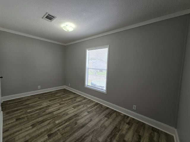 Building Photo - 7011 Greenbrier Village Dr