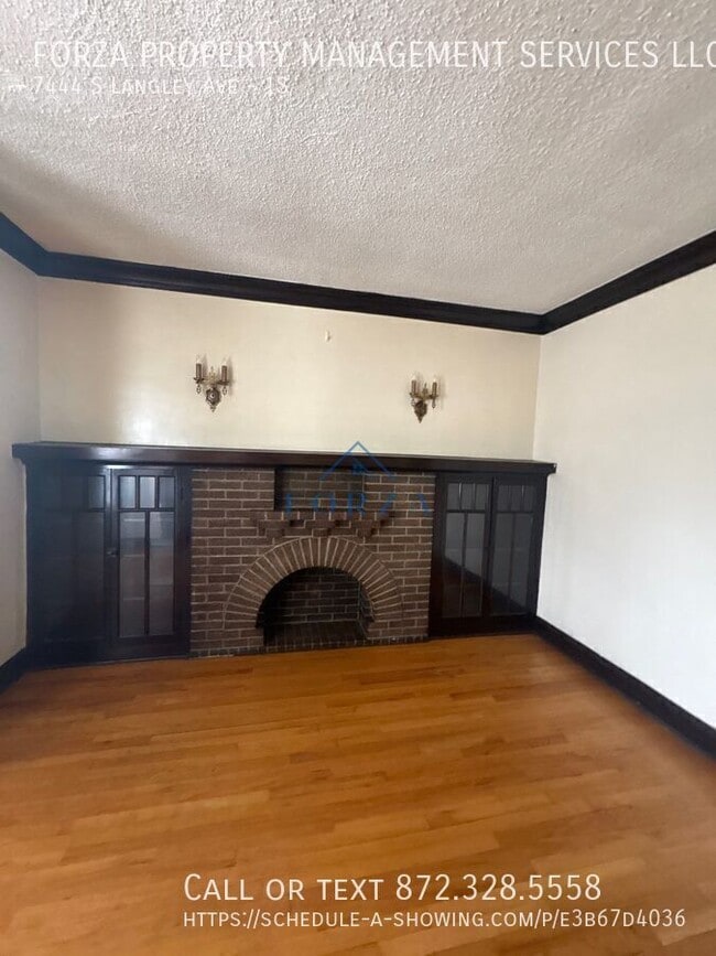 Building Photo - 7444 S Langley Ave