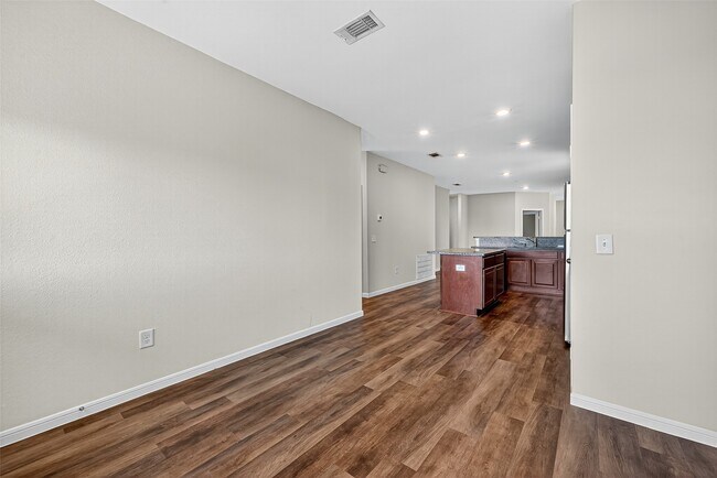 Building Photo - 4707 Prairie Chase Dr