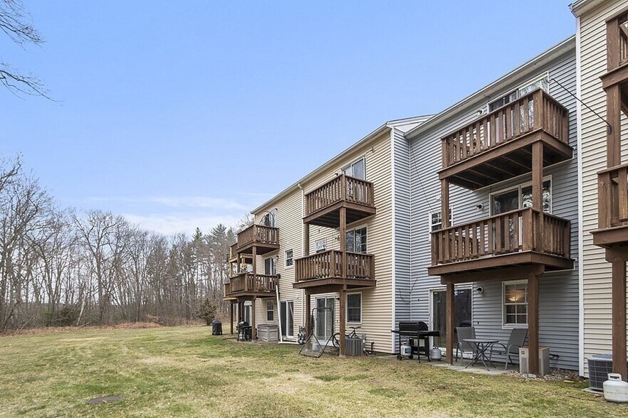 Building Photo - 46 Pawtucket Blvd