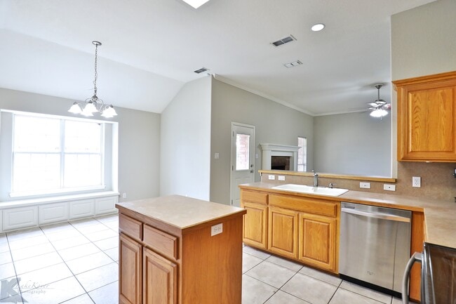 Building Photo - 7125 Sable Cir