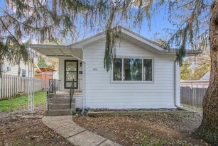 Building Photo - 3906 7th St