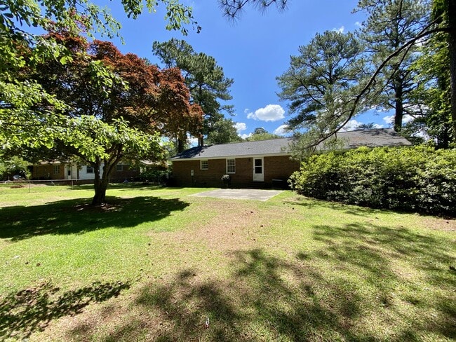 Building Photo - 507 Birchwood Ct