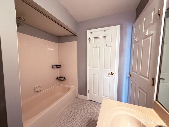 Building Photo - 118 Acadia Ct