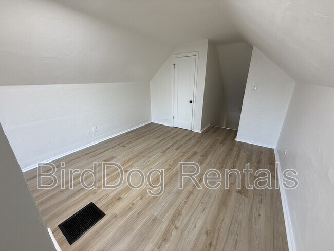 Building Photo - 710-712 Frebis Avenue - 712