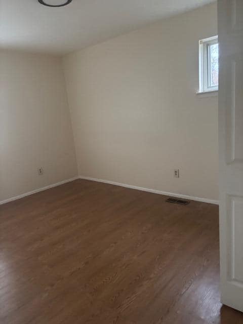 Building Photo - 15800 Hubbell Ave