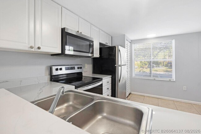 Building Photo - 4080 NW 90th Ave
