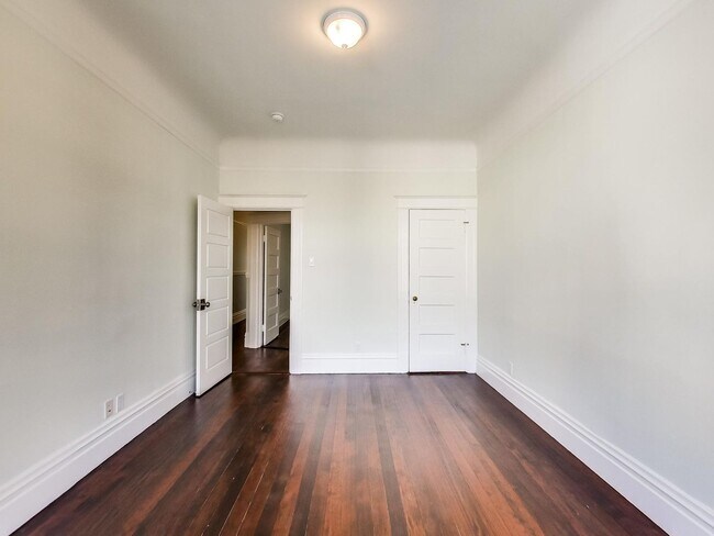 Building Photo - 1087 Natoma St