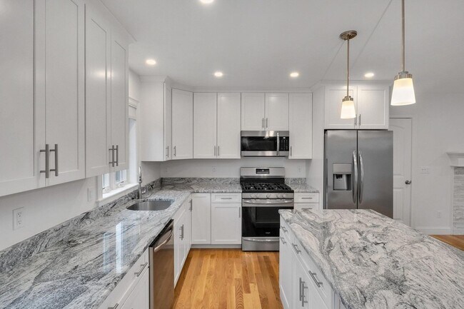 Building Photo - 1 Beach Plum Path