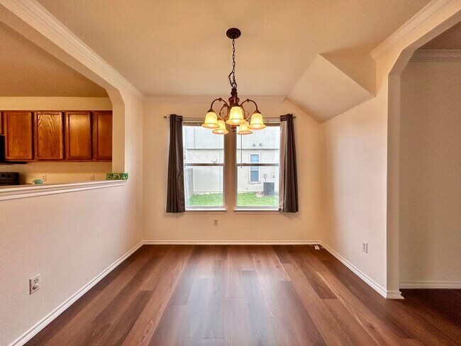 Building Photo - 102 Adamae Ln