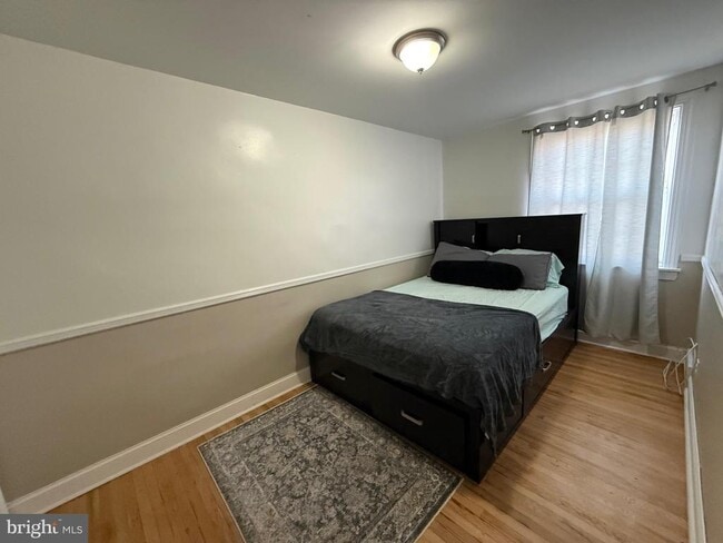 Building Photo - 6234 Cottage St