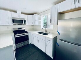 Building Photo - 463 N Ardmore Ave