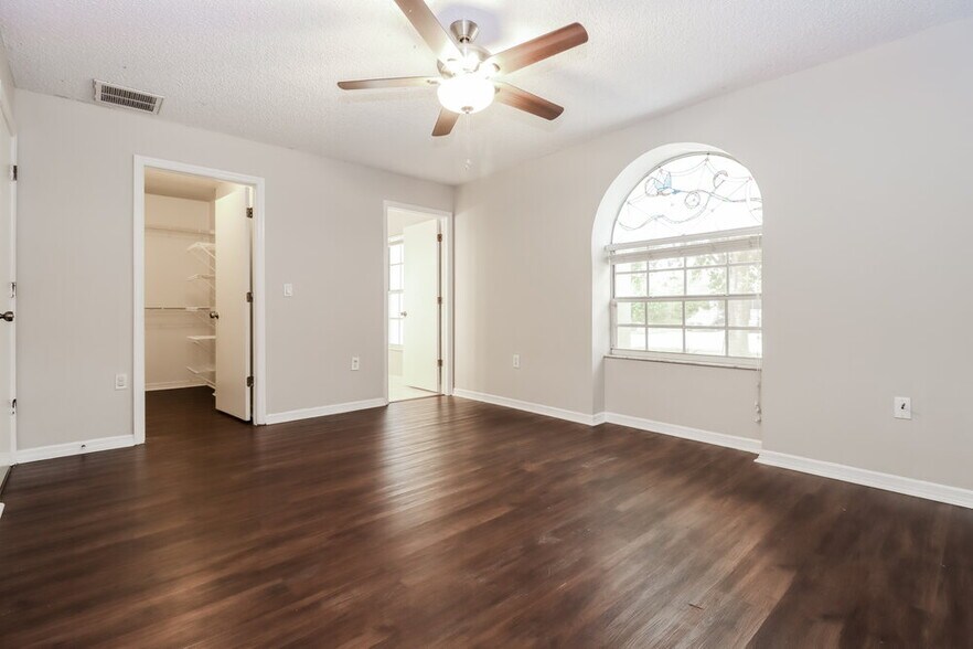 Building Photo - 4654 Murcross Ln